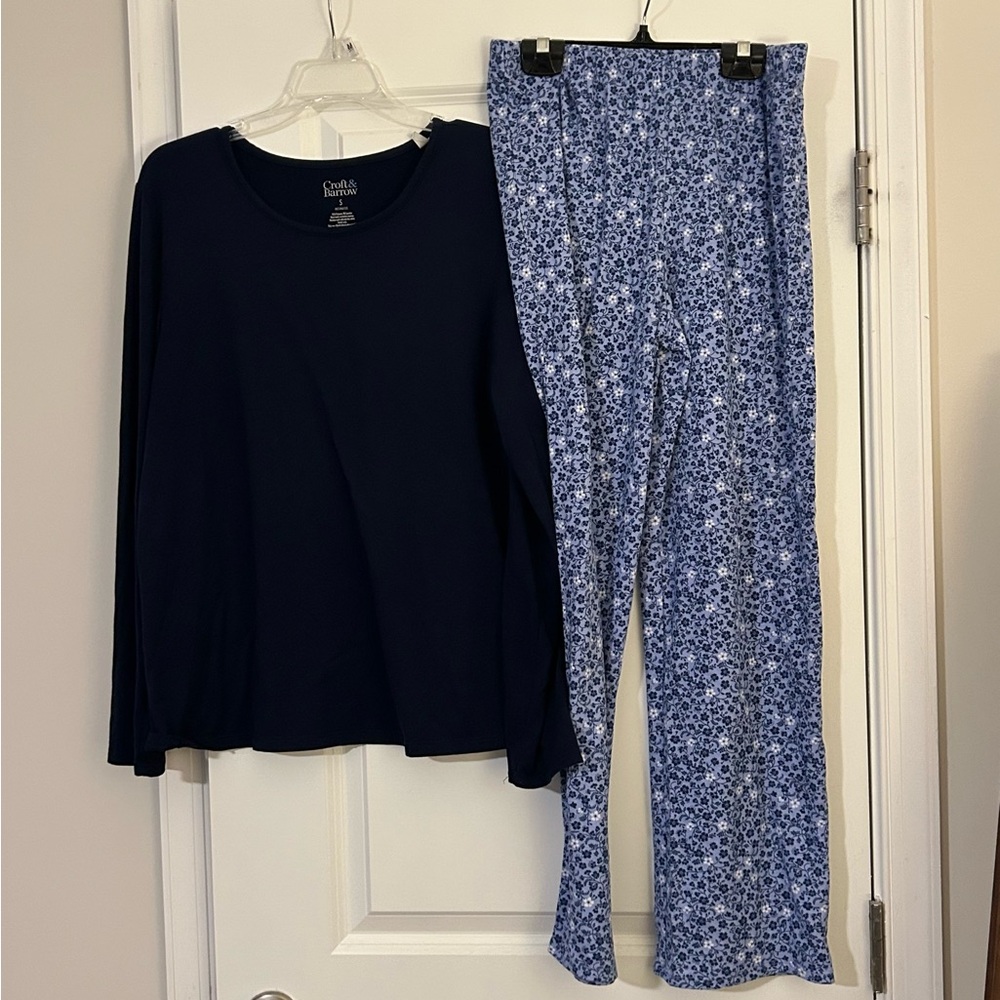 Croft & Barrow Navy and Blue Floral Pajama Set